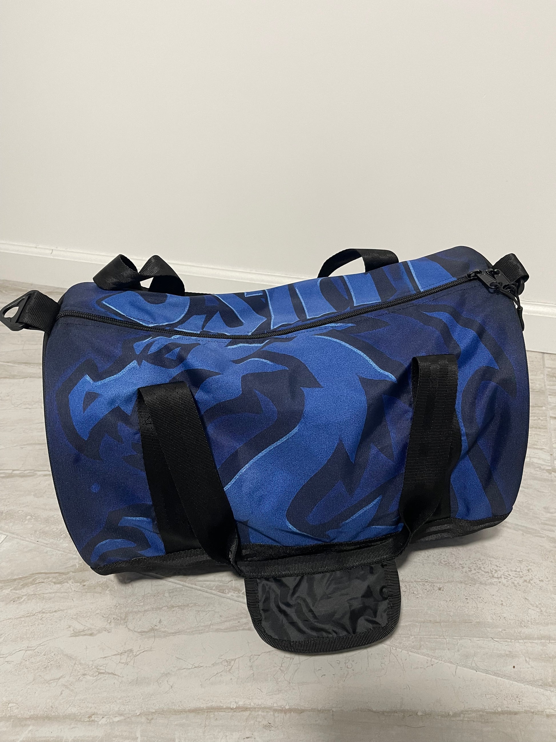 🔥 LA x IE LL Graffiti Gym Bag – Urban Streetwear Duffel for Everyday Hustle - Luis’s Locker