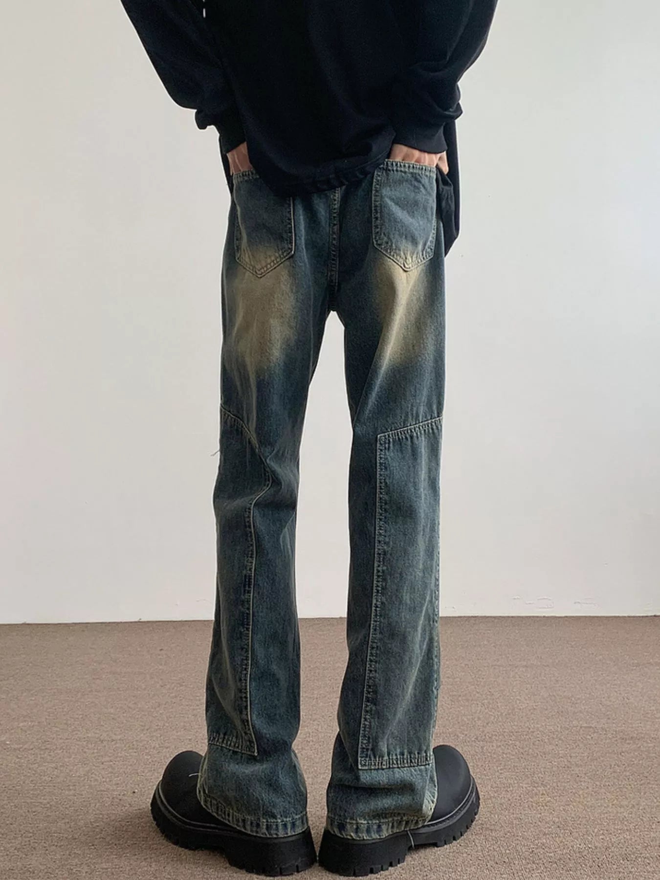 1302 Men's Vintage Wash Flare Jeans – men's flare jeans (Y2K) (detail view 6)