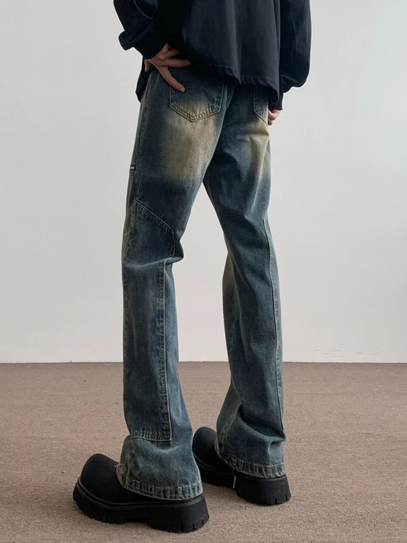 1302 Men's Vintage Wash Flare Jeans – men's flare jeans (Y2K) (detail view 5)