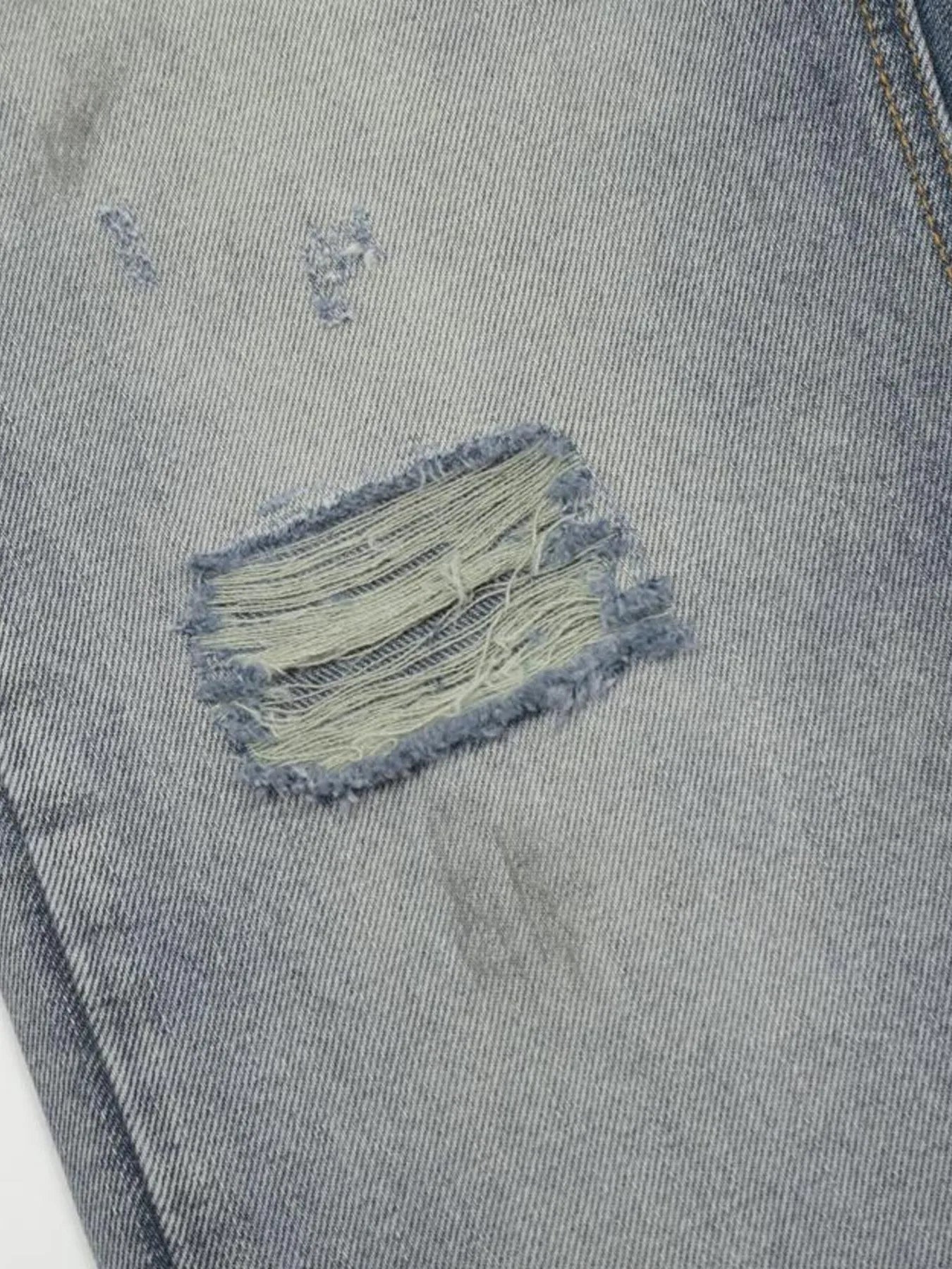 1283 Men's Vintage Washed Gradient Distressed Flare Jeans – men's flare jeans (Y2K) (detail view 6)
