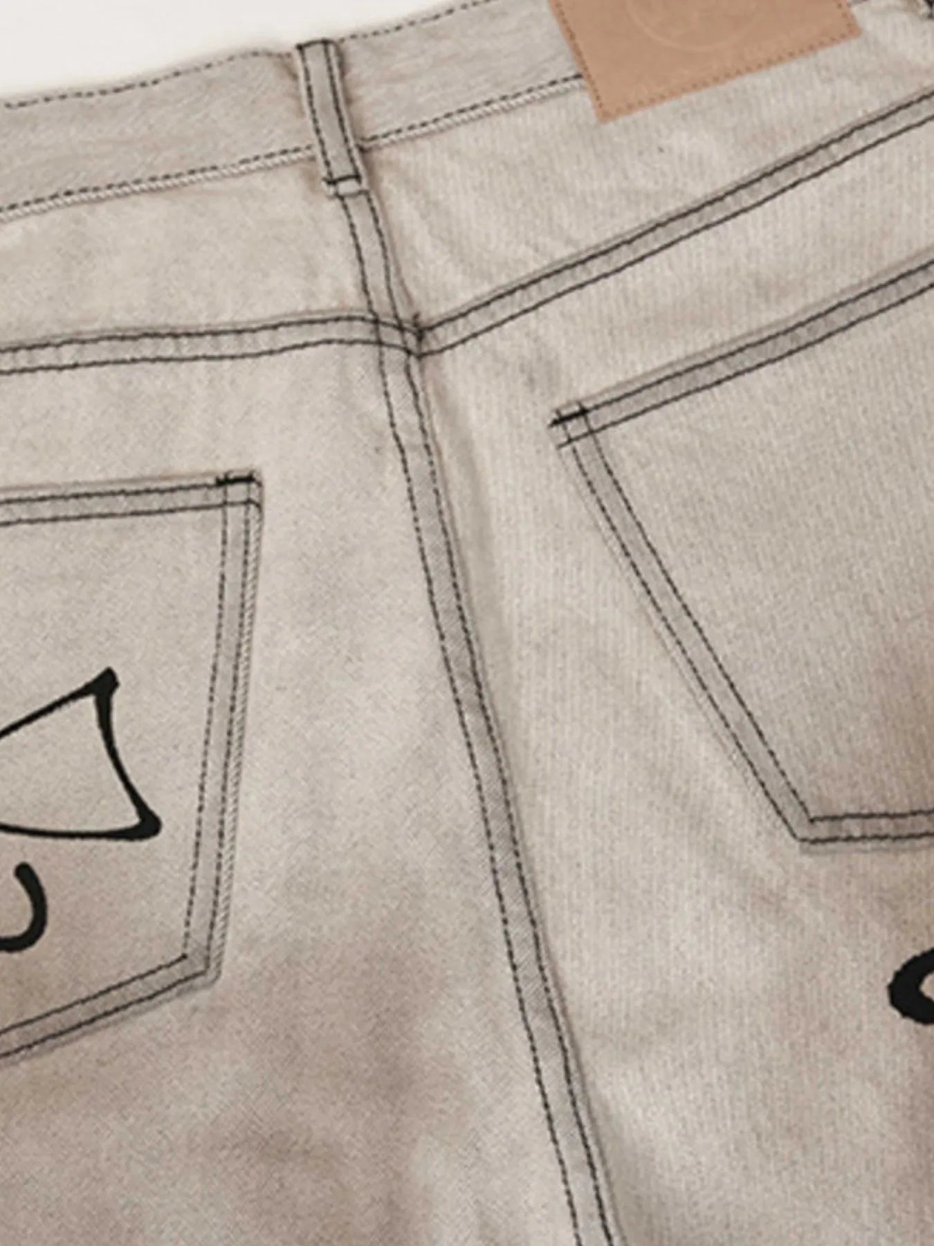 1269 Men's Graffiti Art Loose Fit Jeans – men's graphic jeans (detail view 6)