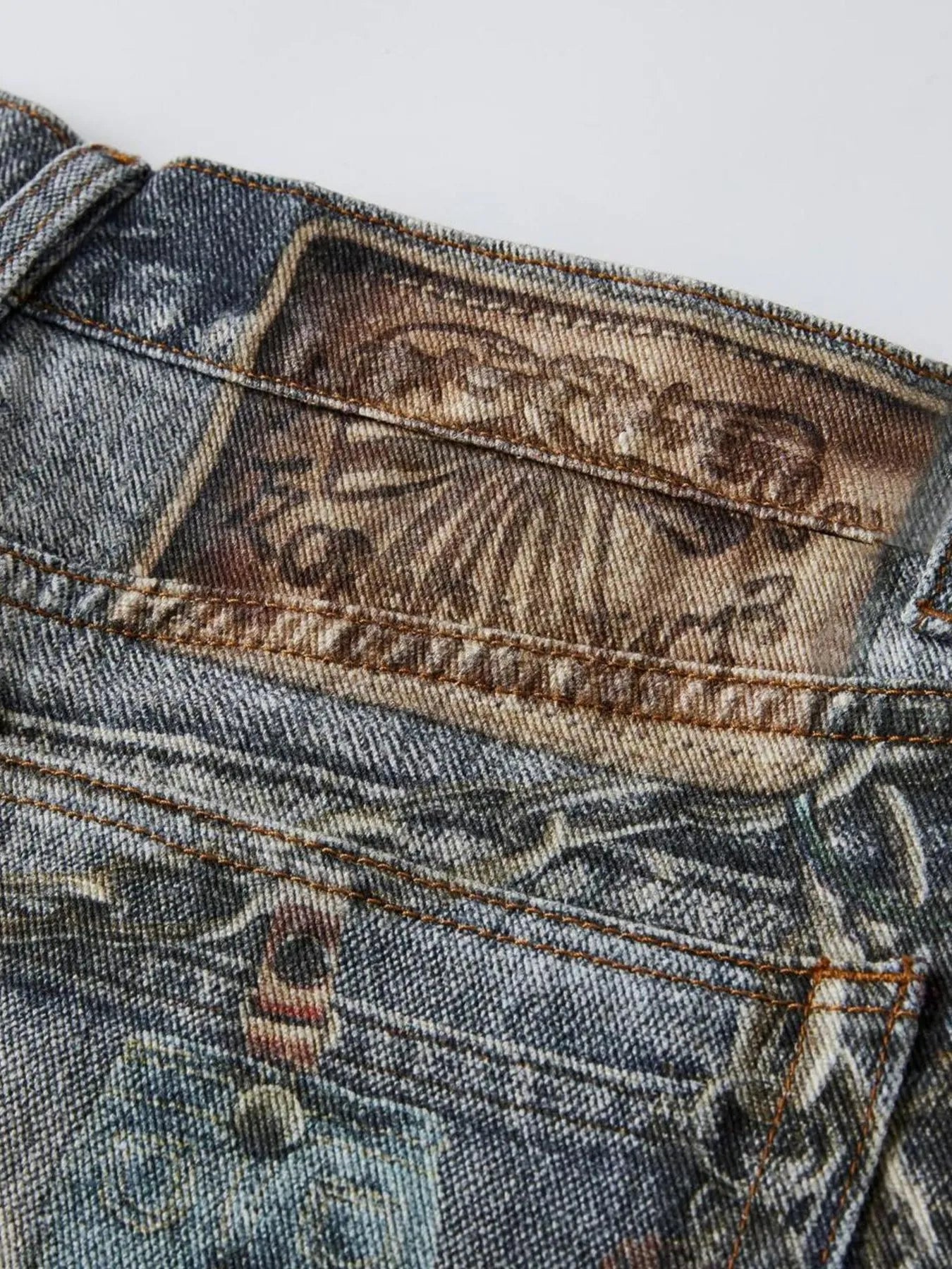 1275 Men's Distressed Printed Wide Leg Jeans – men's graphic jeans (detail view 8)