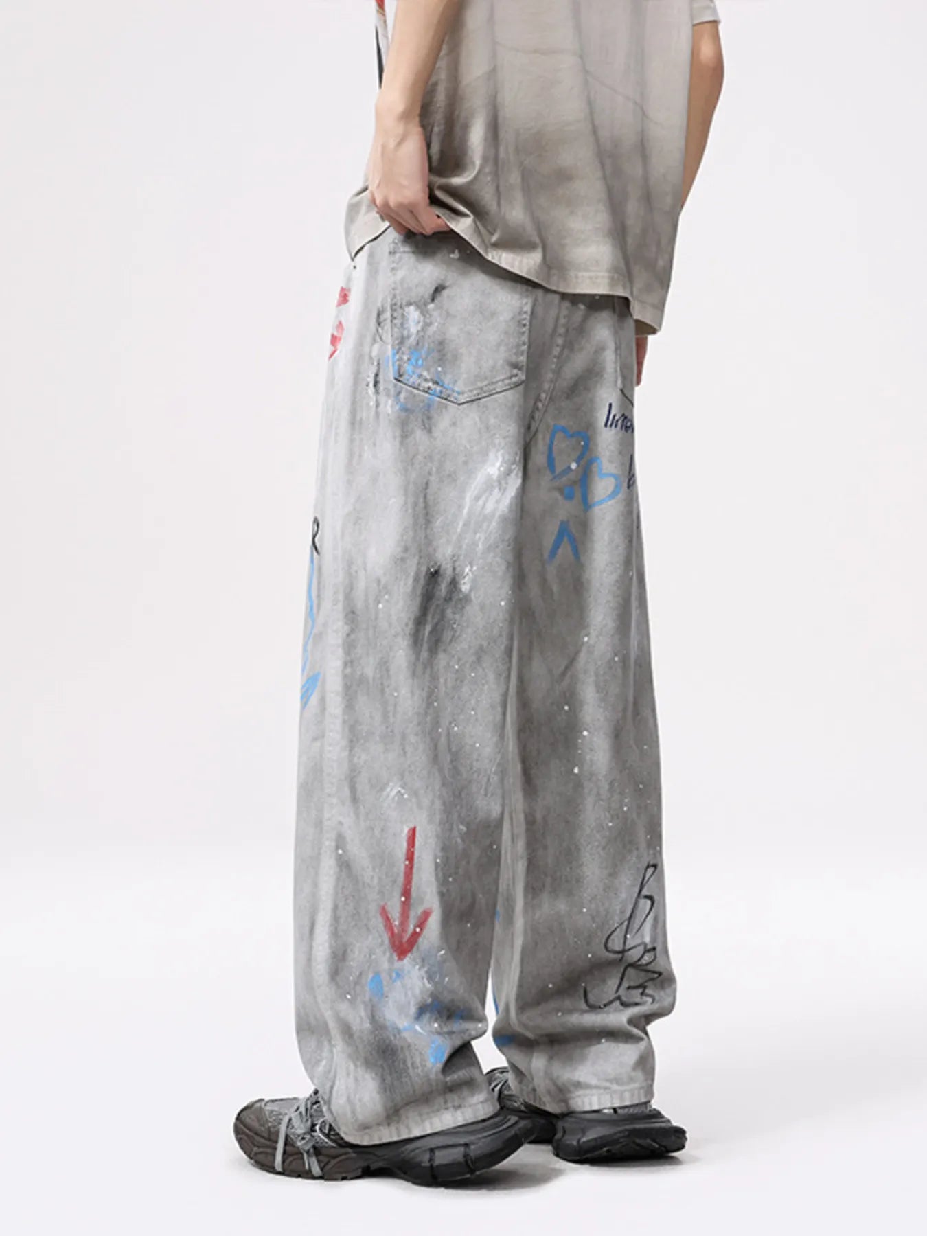 1271 Men's Distressed Graffiti Print Wide Leg Jeans – men's graphic jeans (back view)
