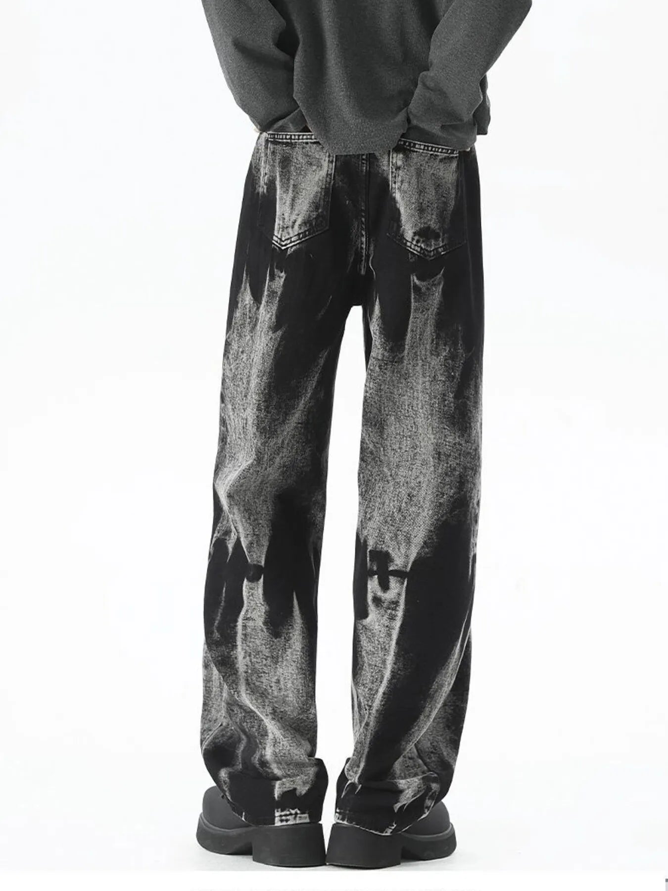 1253 Men's Plus Size Washed Loose Fit Jeans – men's graphic jeans (detail view 5)