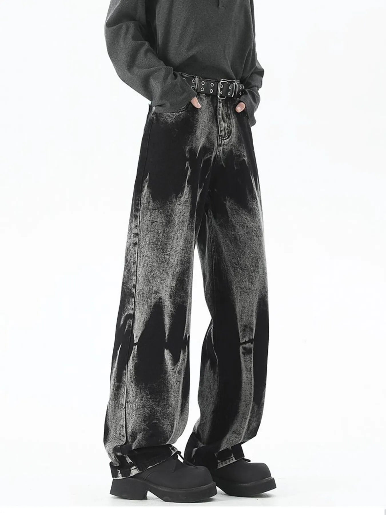 1253 Men's Plus Size Washed Loose Fit Jeans – men's graphic jeans (detail view 4)