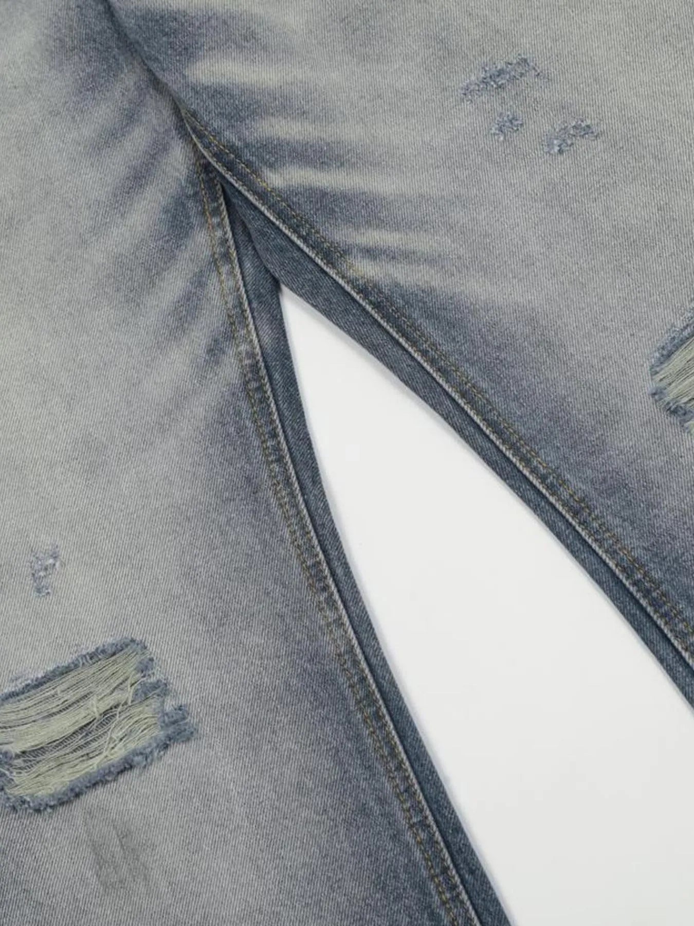 1283 Men's Vintage Washed Gradient Distressed Flare Jeans – men's flare jeans (Y2K) (detail view 5)