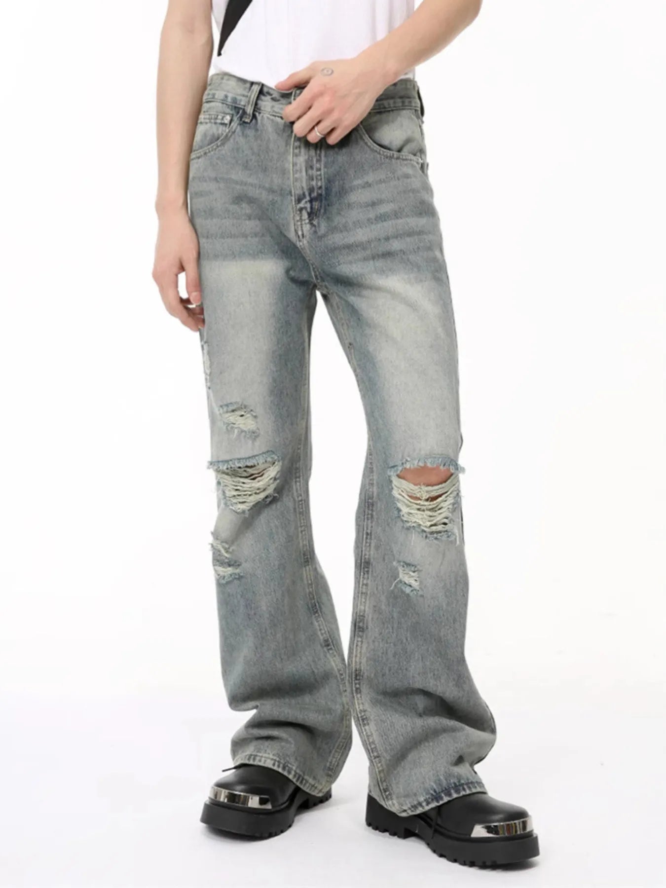 1304 Men's Distressed Flare Jeans – men's flare jeans (Y2K) (main view)